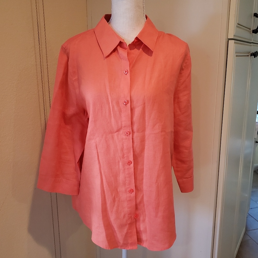 CHICO'S  no-iron button up top Sz L